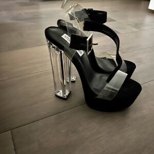 Steve Madden Black Platform High Heeled Sandals